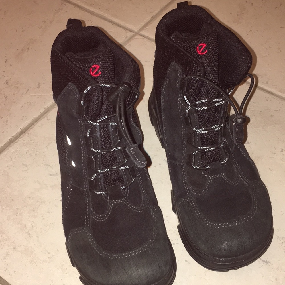 Brand new Boots nw